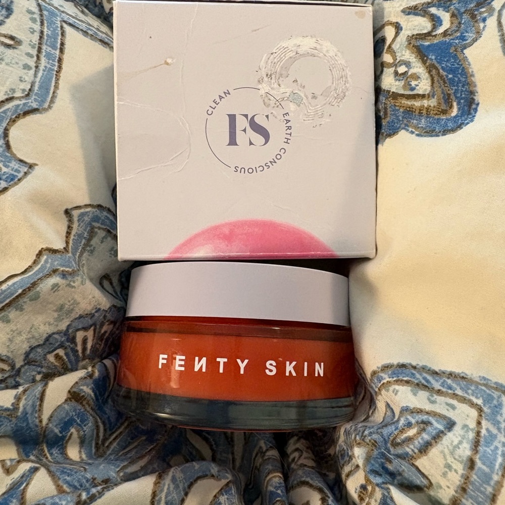 Fenty Skin Moisturizer Jar in White and Orange